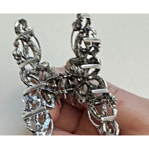Vintage-Style Silver Tone Filigree Hair Clamp with Aurora Borealis Rhinestones - Picture 6 of 7